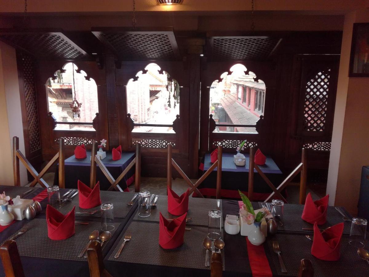Khwapa Chhen Hotel บักตะปูร์ ภายนอก รูปภาพ