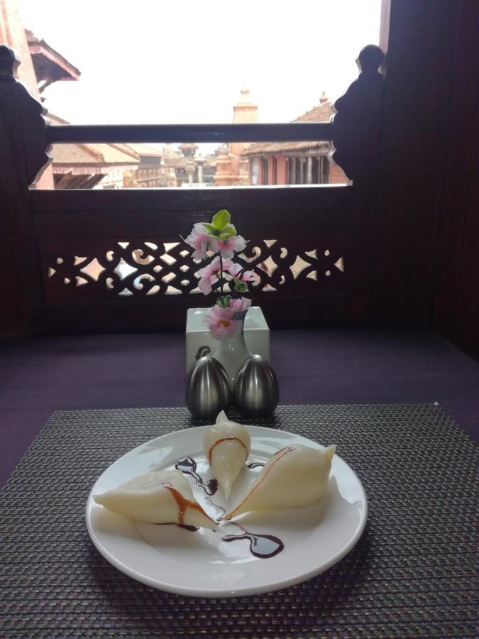 Khwapa Chhen Hotel บักตะปูร์ ภายนอก รูปภาพ